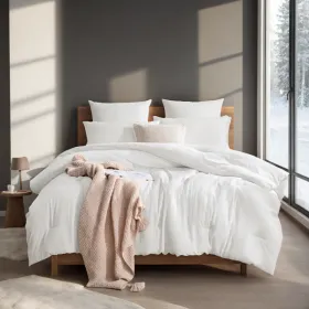 All-Season Oversized White Plump Duvet - Winter Snow Day Bedding For Bedrooms And Hotels. Features Warm Fluffy Filling With Nordic Bohemian Style, Per